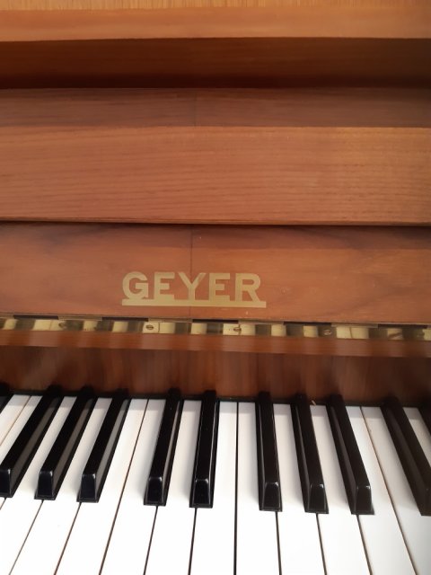 Geyer Klavier 110